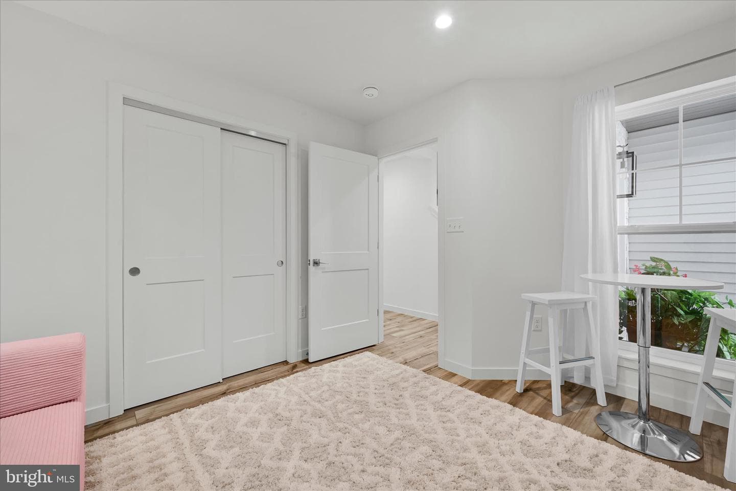 823 Talon Way photo 14