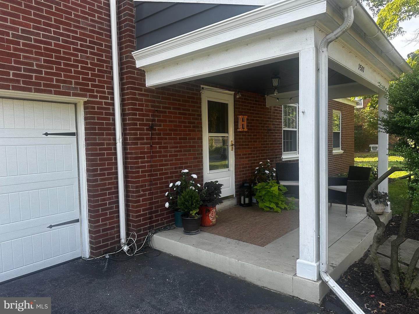 1511 Clearview Avenue photo 3