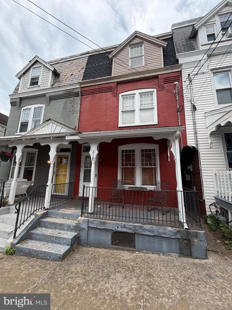218 N Pine Street, Lancaster