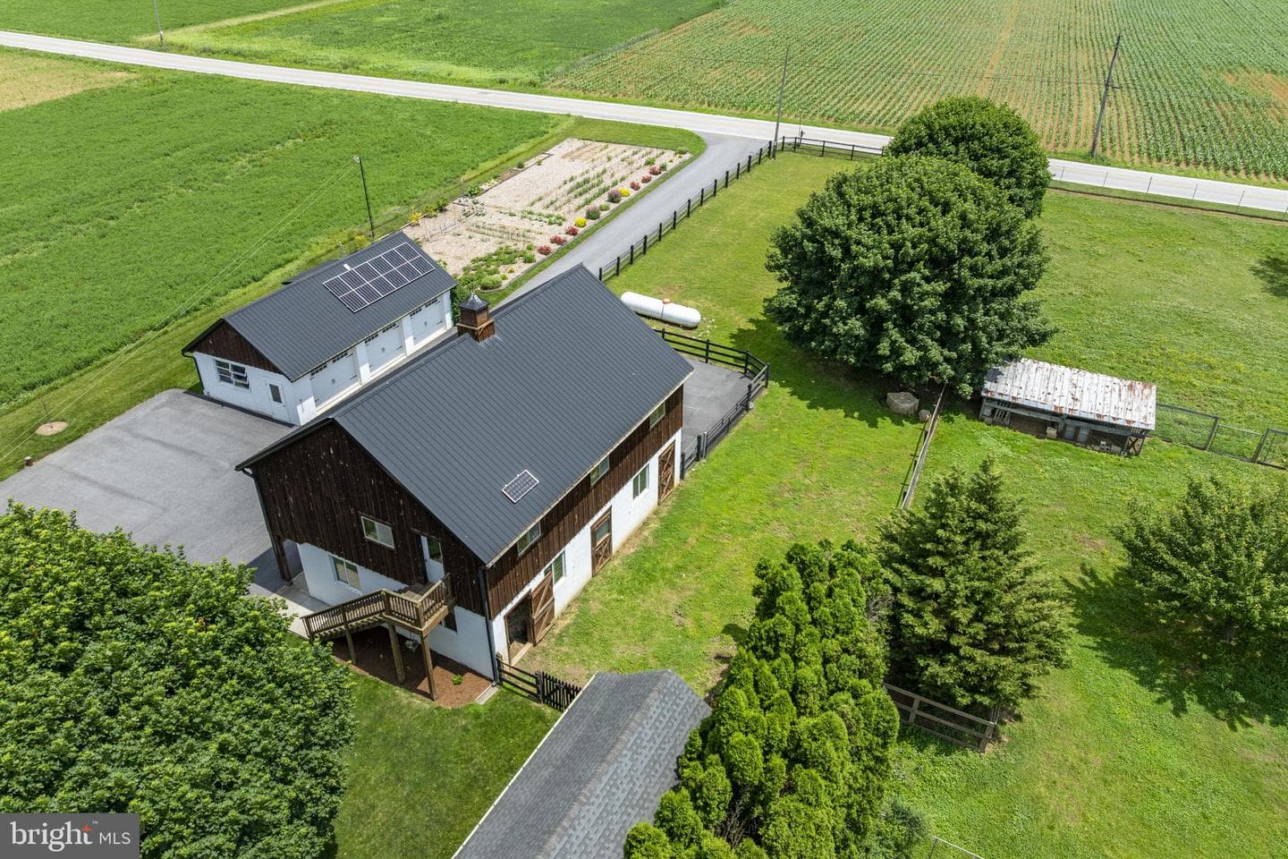 346 Lynwood Rd photo 8