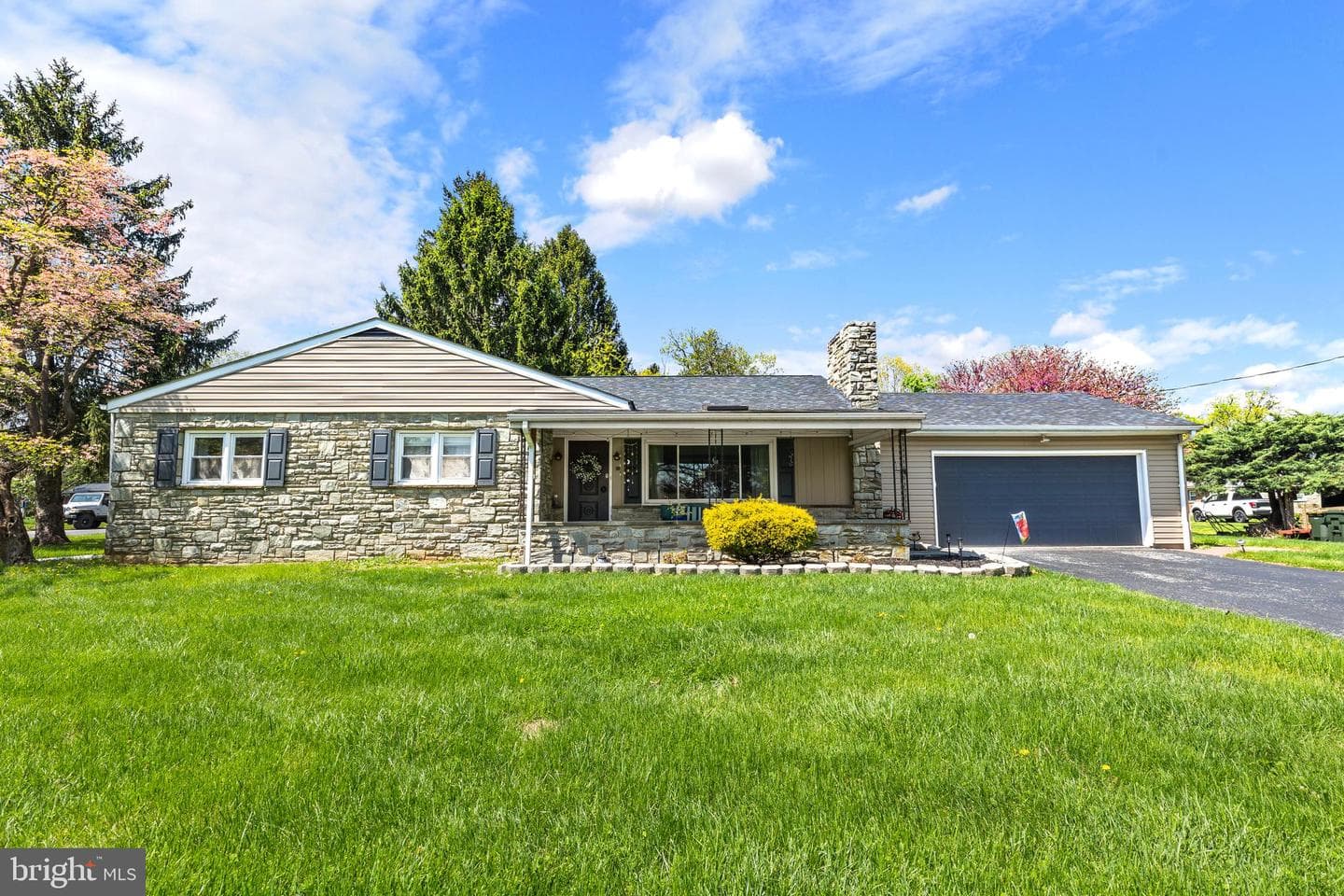 4 Pleasant Drive, Lancaster