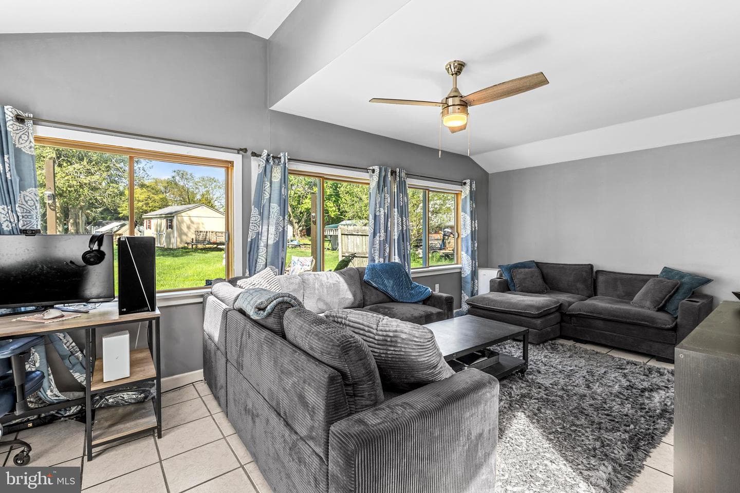 4 Pleasant Drive photo 16