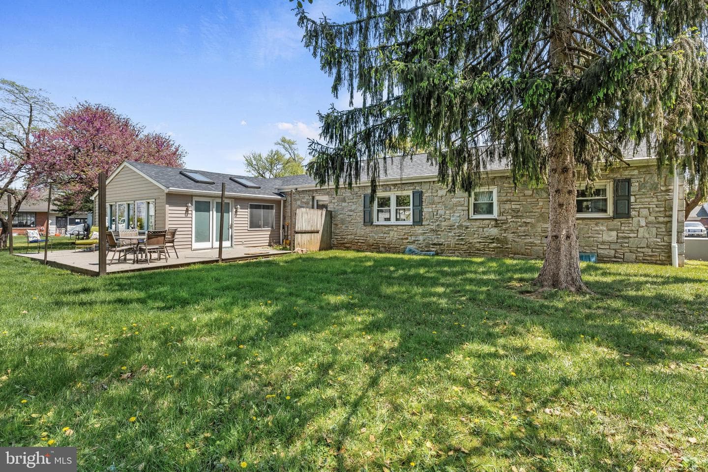 4 Pleasant Drive photo 33