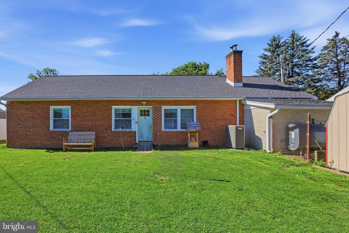 55 Stanley Avenue photo 25