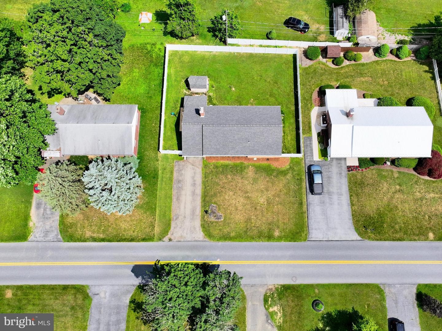 55 Stanley Avenue photo 26