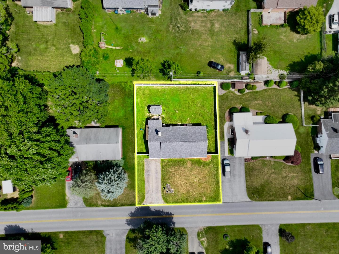 55 Stanley Avenue photo 29