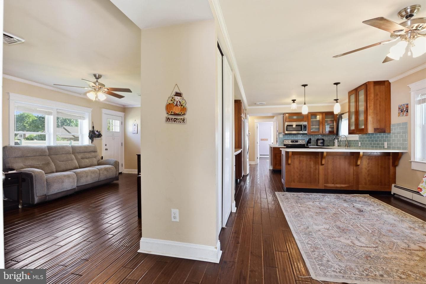 55 Stanley Avenue photo 8