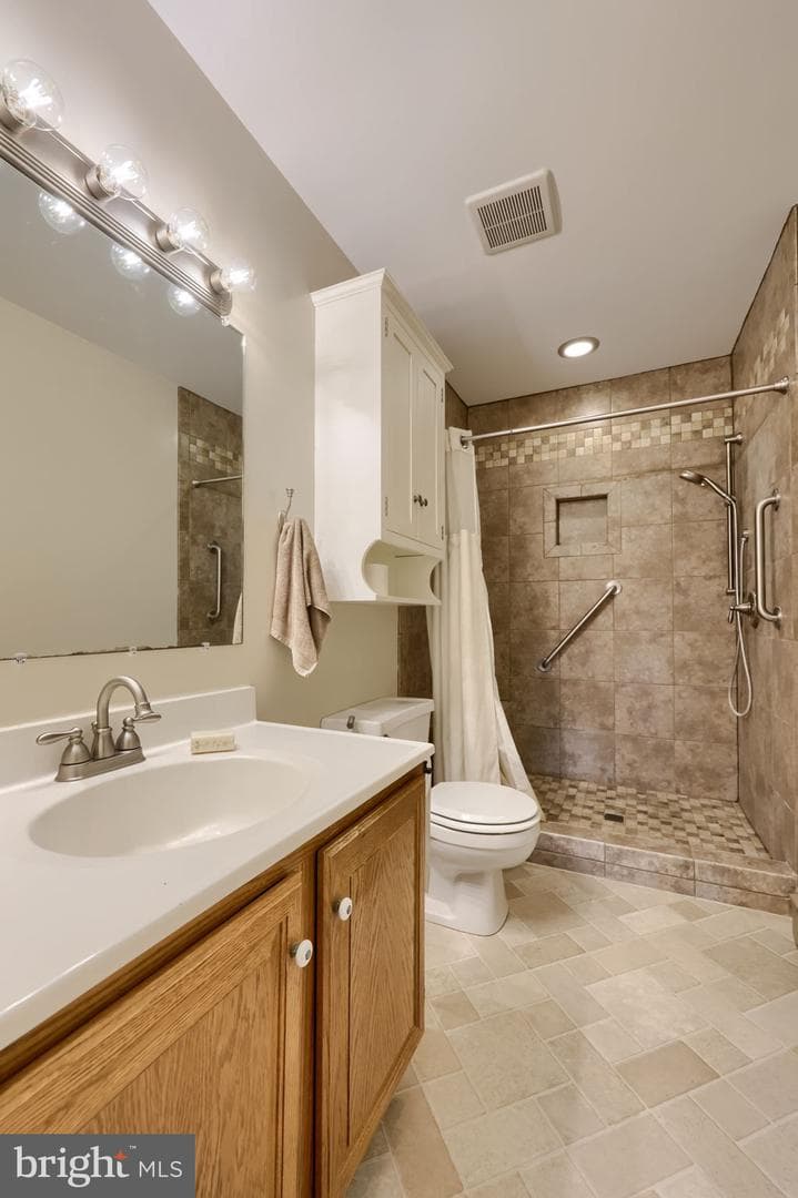303 Parkwood Drive photo 27