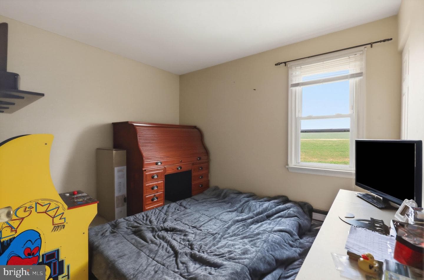 49 Hilldale Drive photo 17