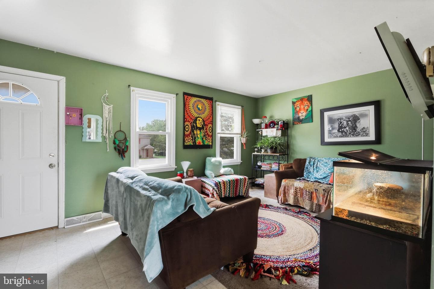 49 Hilldale Drive photo 4