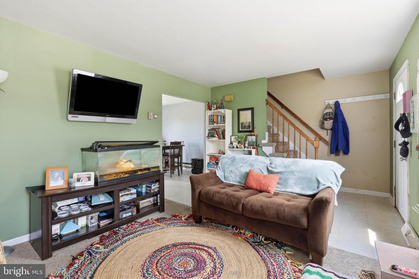 49 Hilldale Drive photo 5