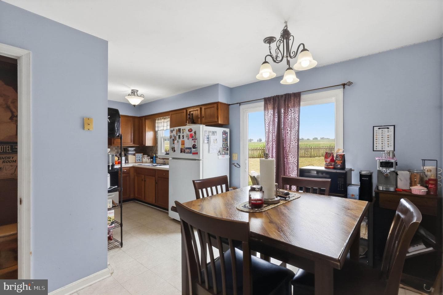 49 Hilldale Drive photo 6