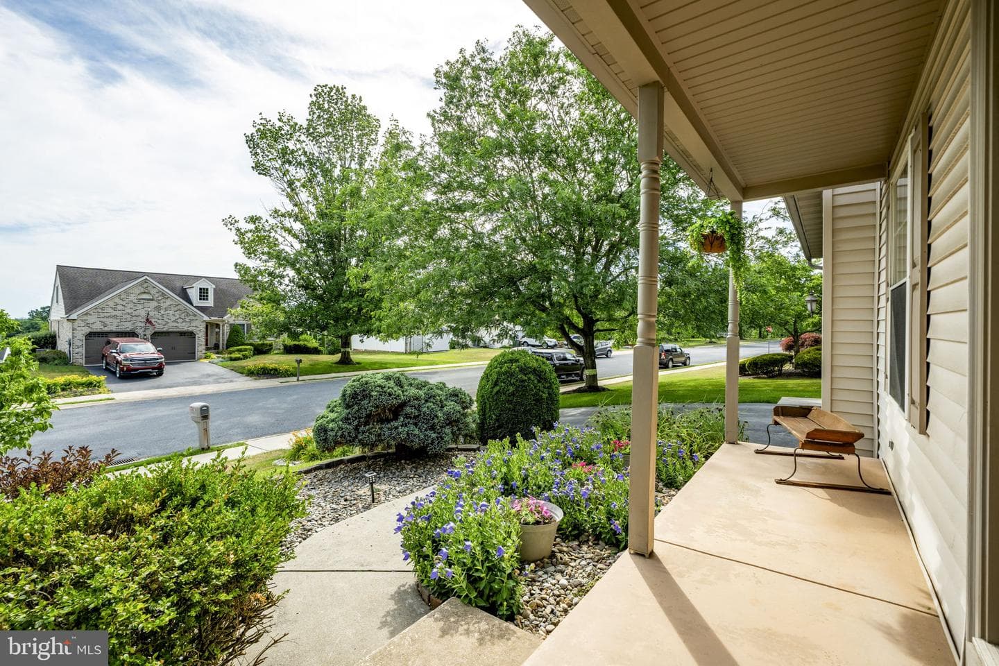 213 Willow Drive photo 6