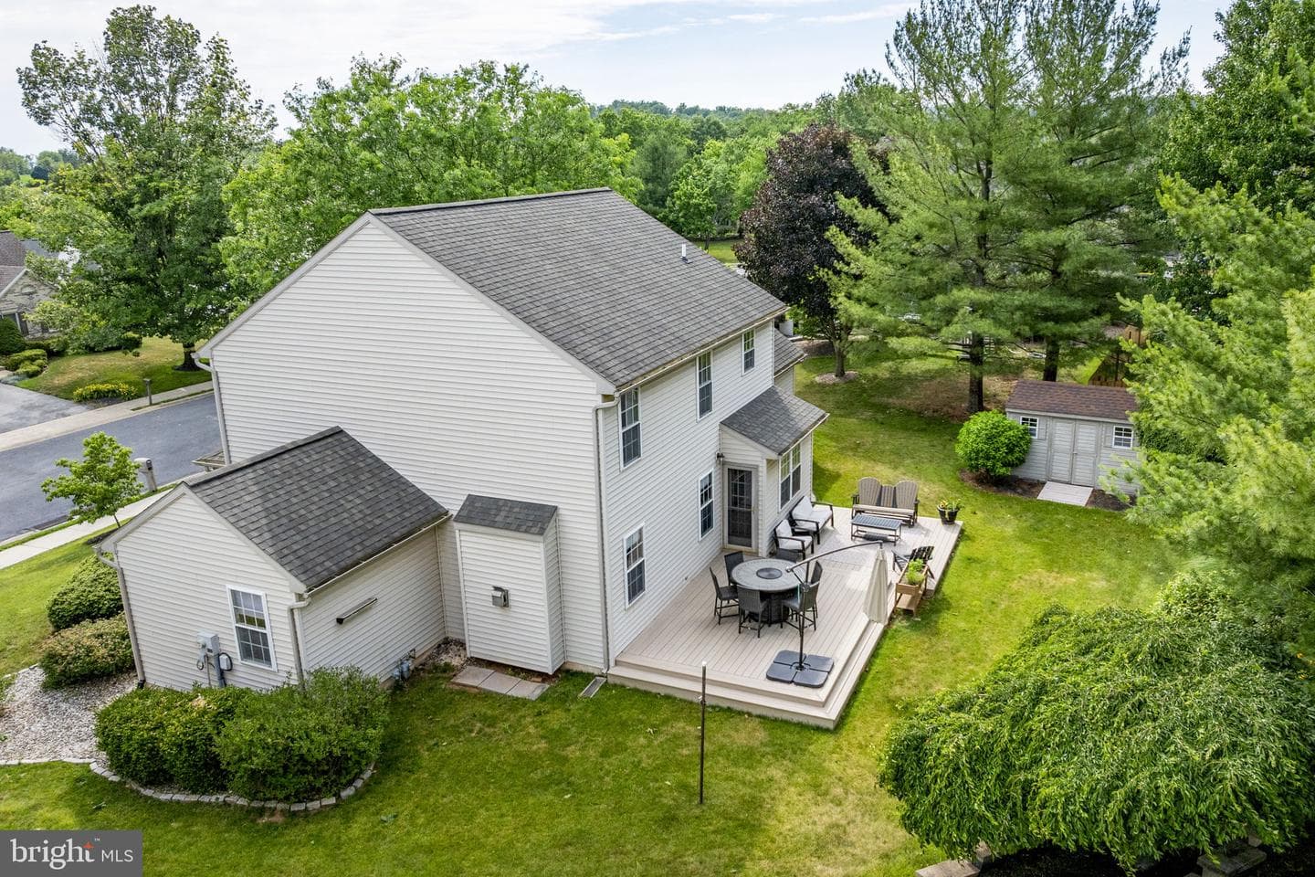 213 Willow Drive photo 70