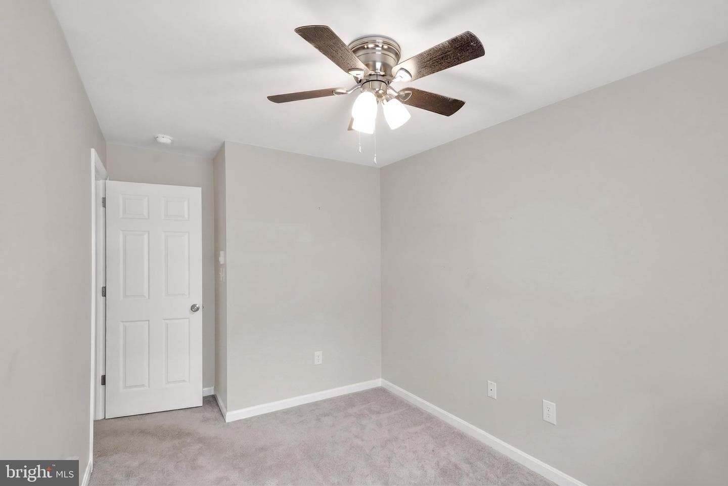 220 Pleasant Valley Road photo 18