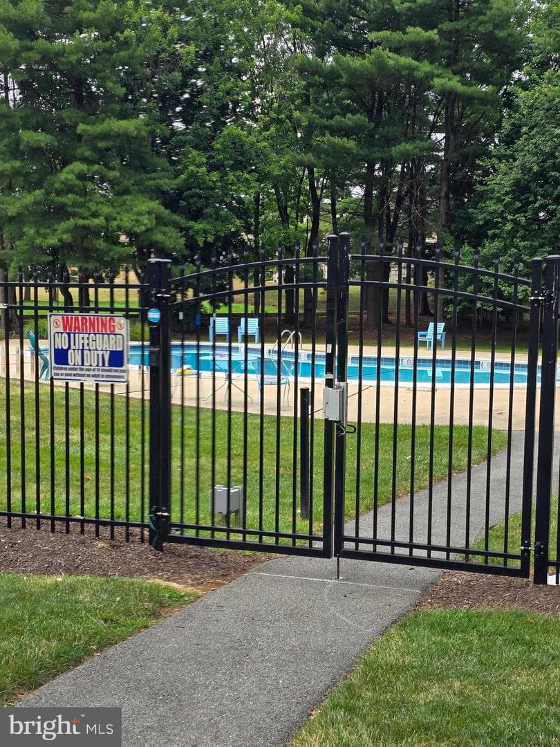 71 Lancaster Estate photo 18