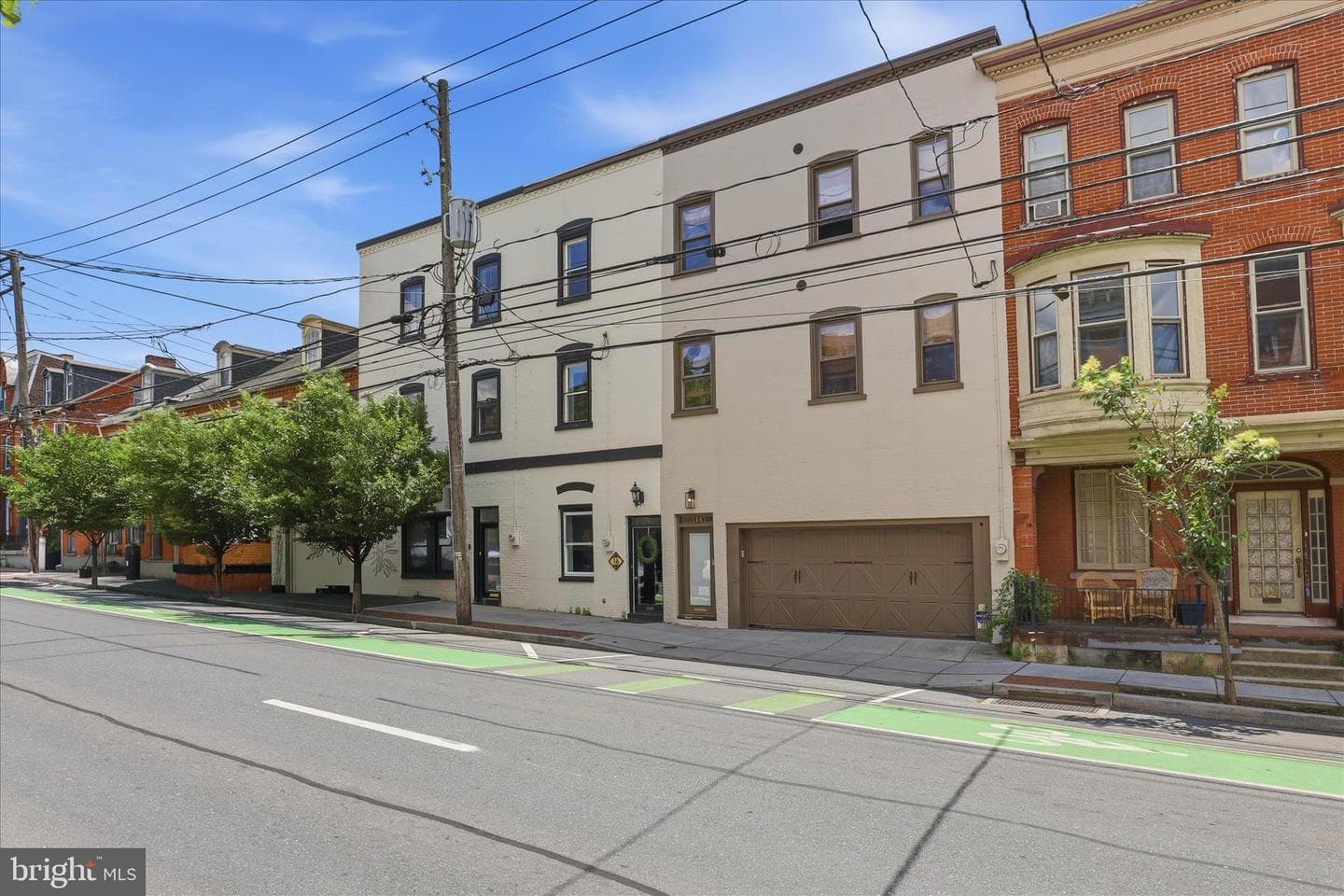 16 E Walnut St, Lancaster