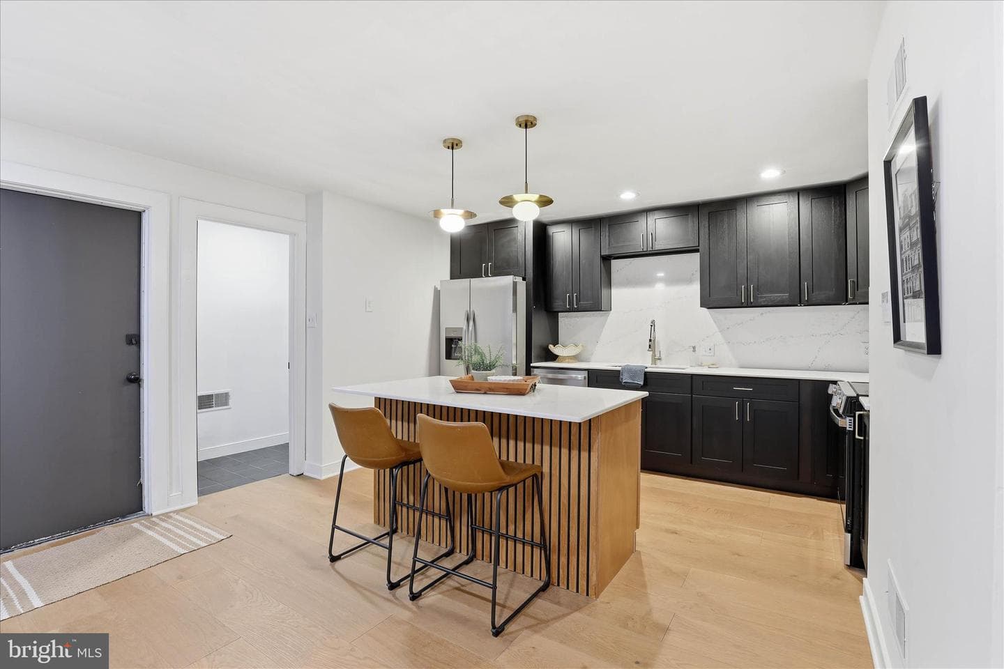 16 E Walnut St photo 15