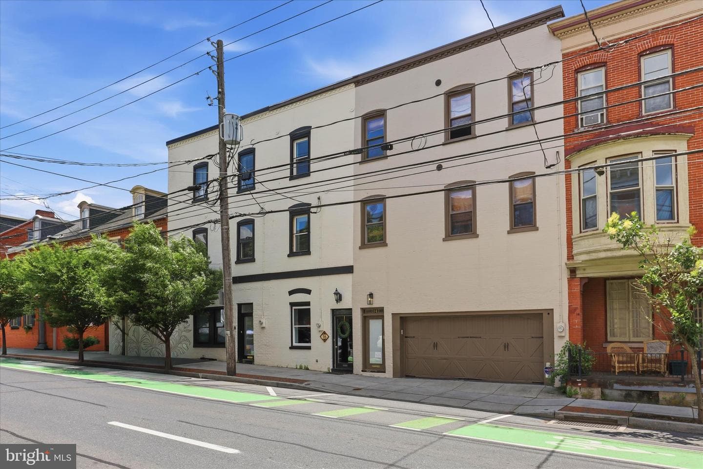 16 E Walnut St, Lancaster