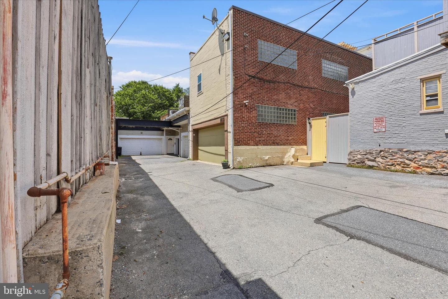 16 E Walnut St photo 62