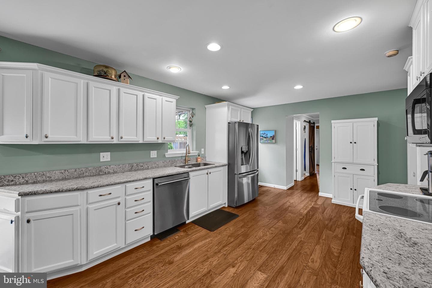 217 Spruce Street photo 16
