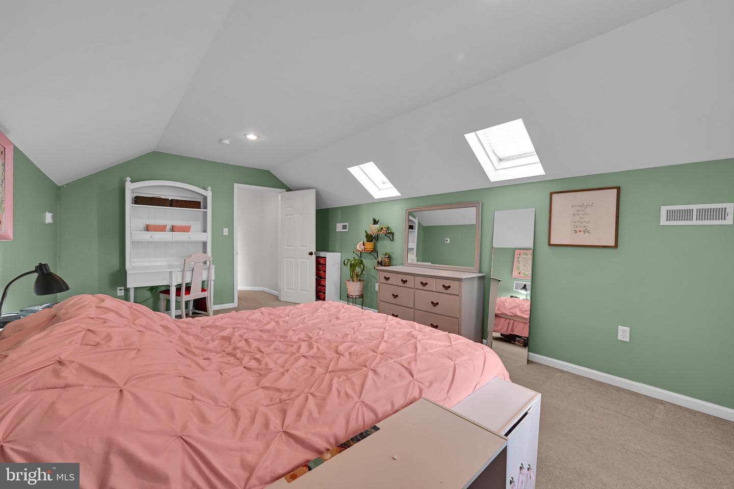 217 Spruce Street photo 20