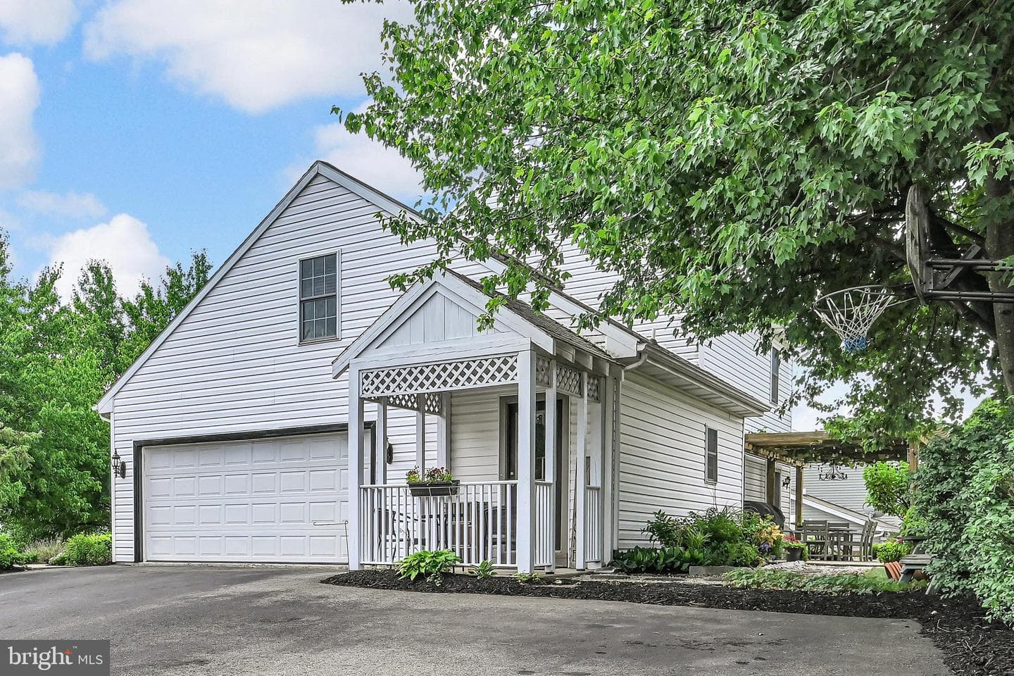 217 Spruce Street photo 5