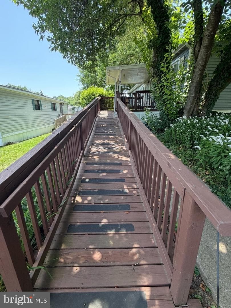 105 Dovefield Dr photo 18