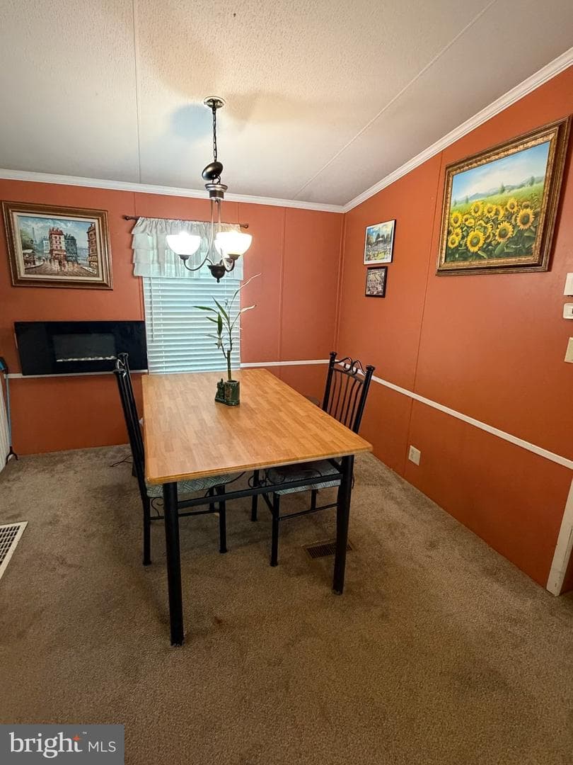 105 Dovefield Dr, Lancaster