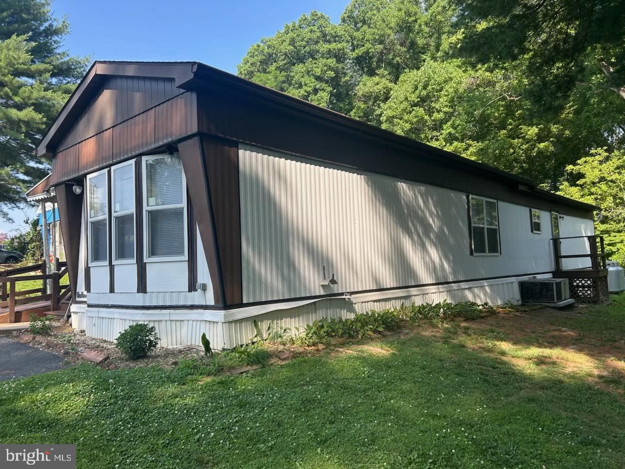 135 Locust Lane, New Providence