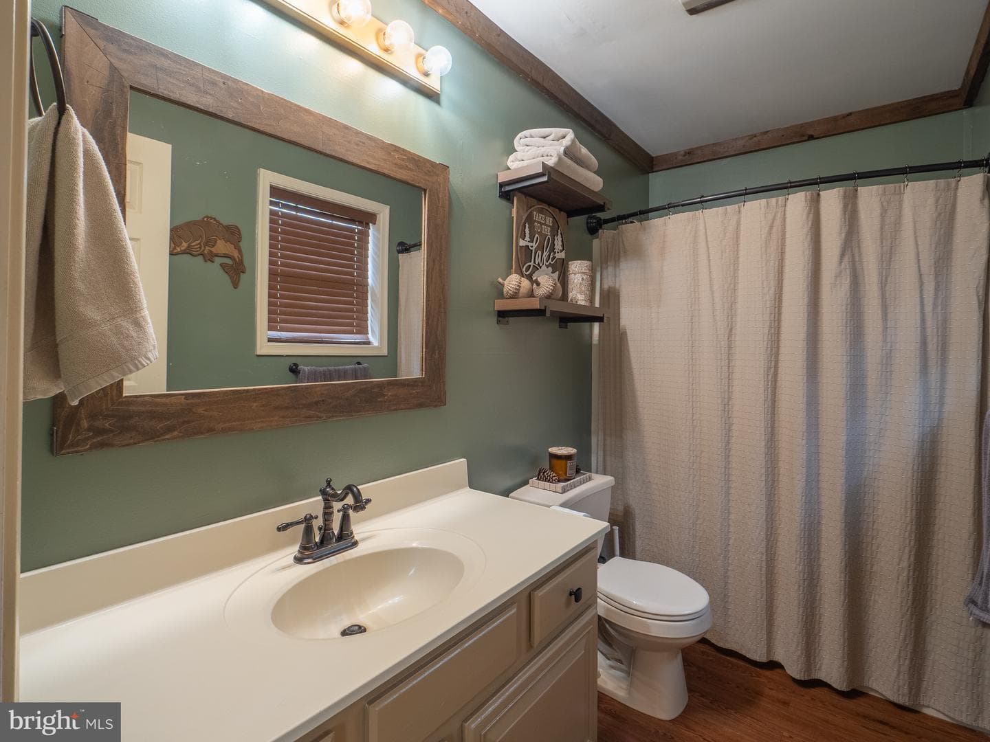 255 Elsie Lane photo 23