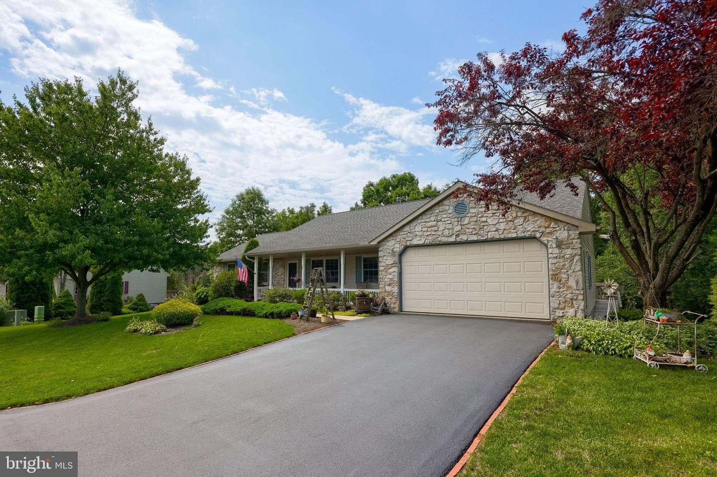 225 Country Drive photo 15