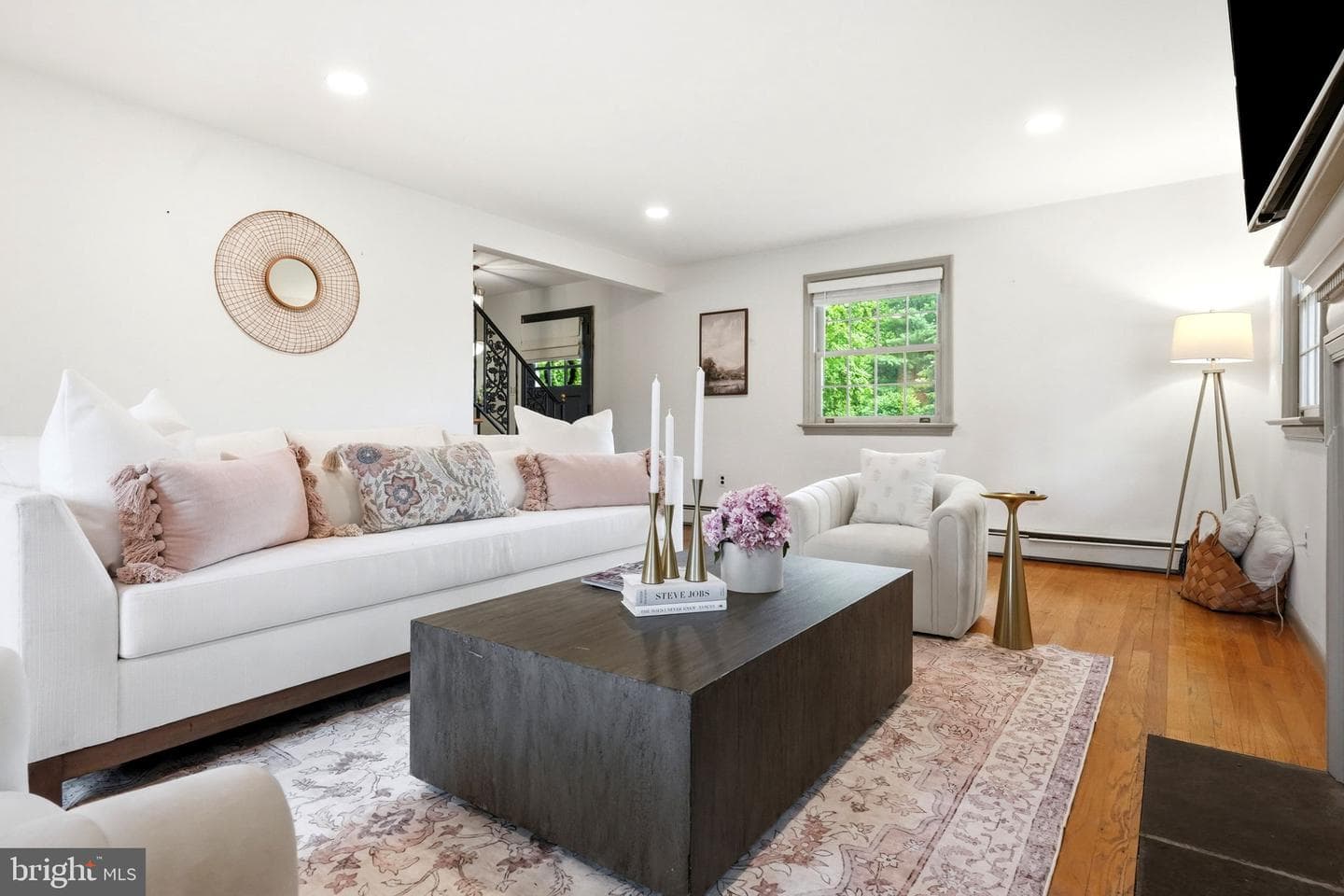 1555 Mission Road photo 13