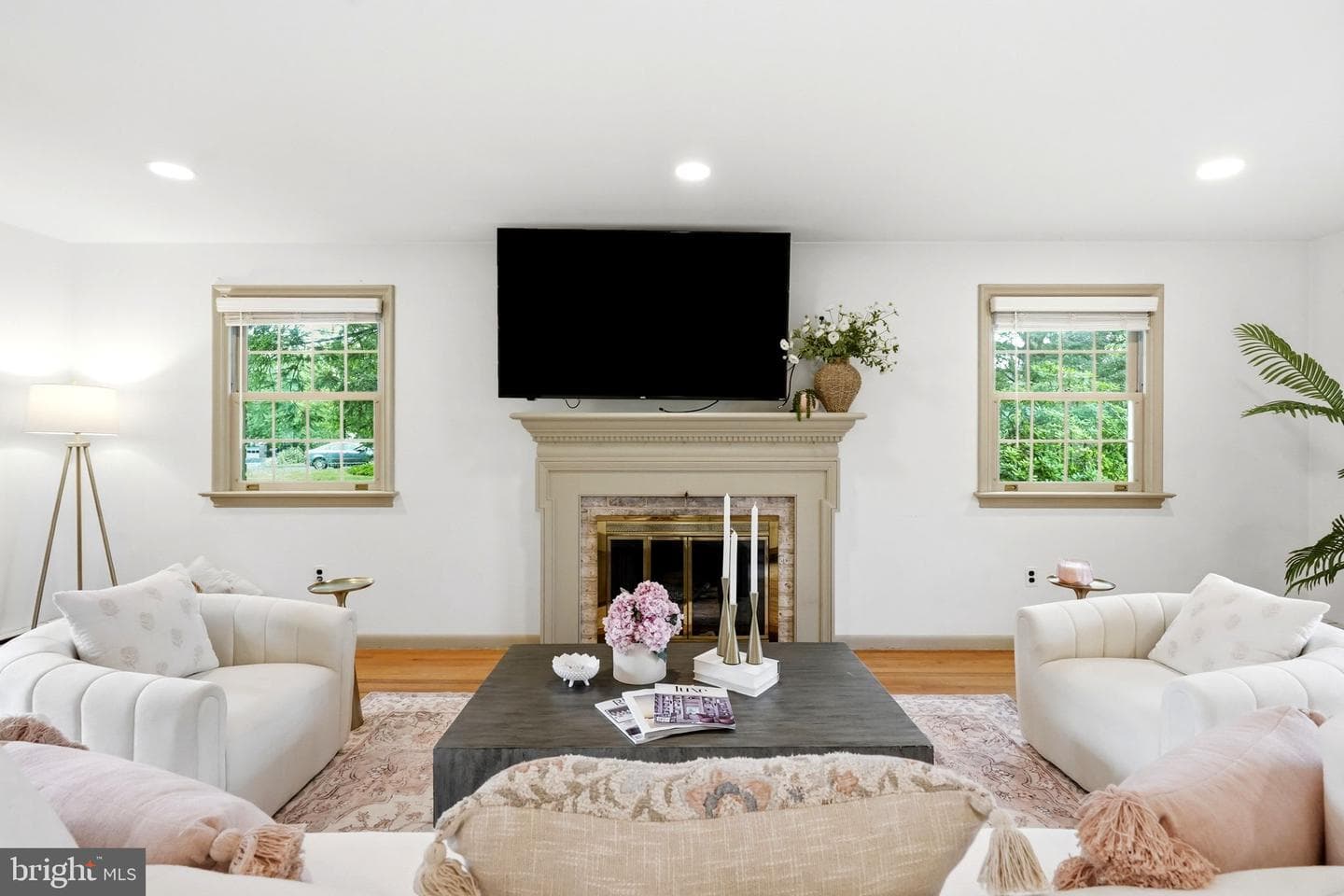 1555 Mission Road photo 14