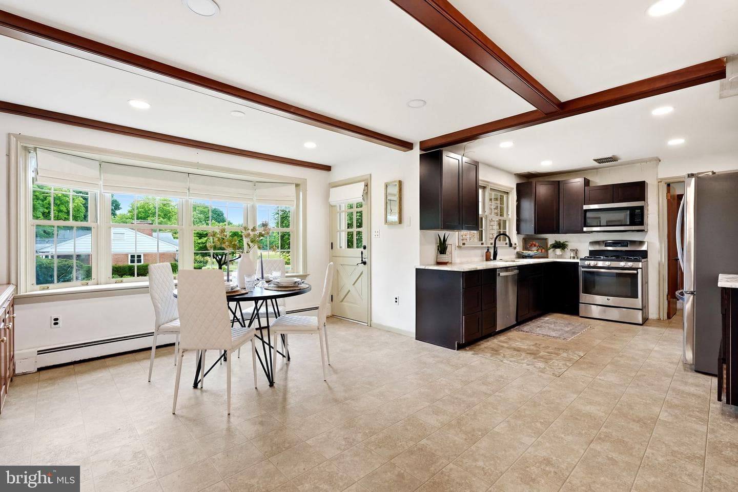1555 Mission Road photo 37