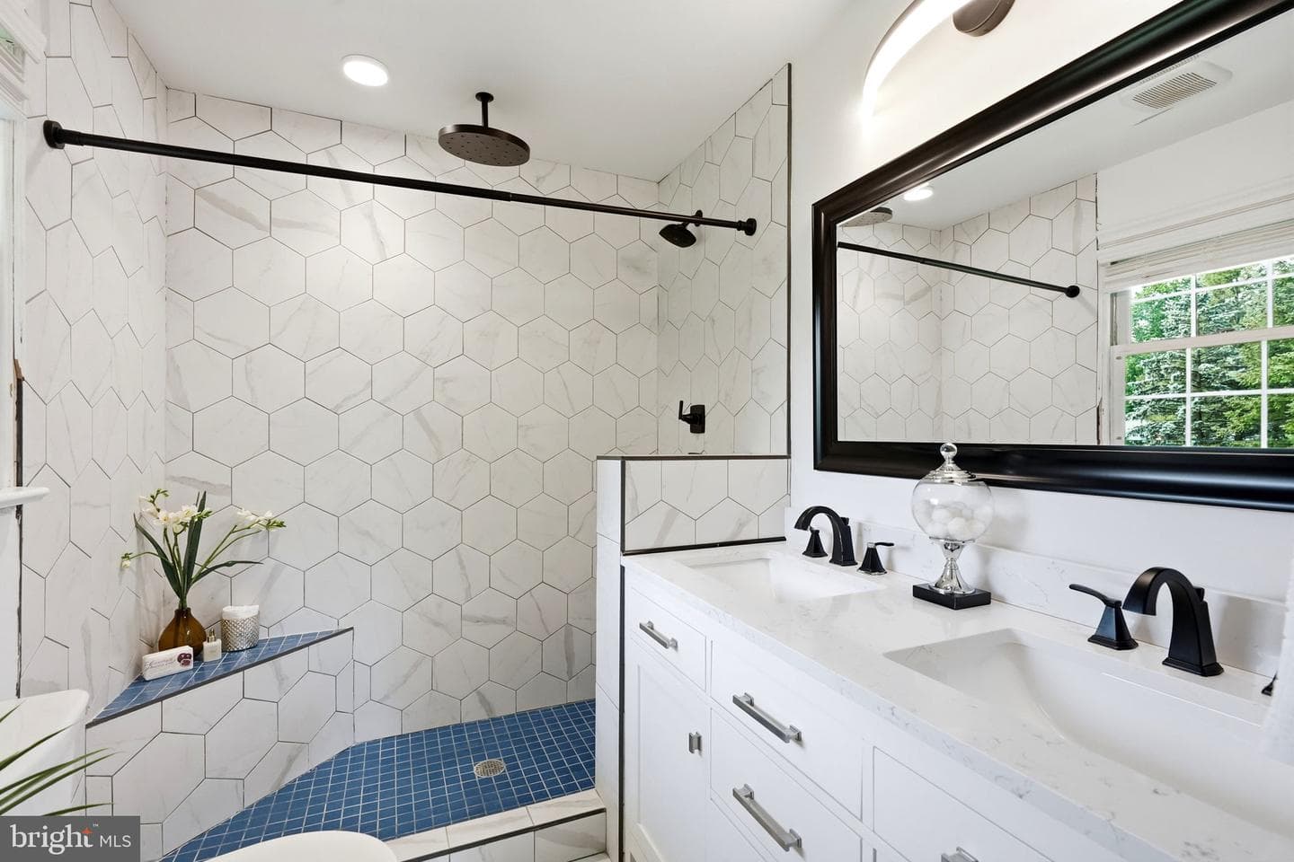 1555 Mission Road photo 51