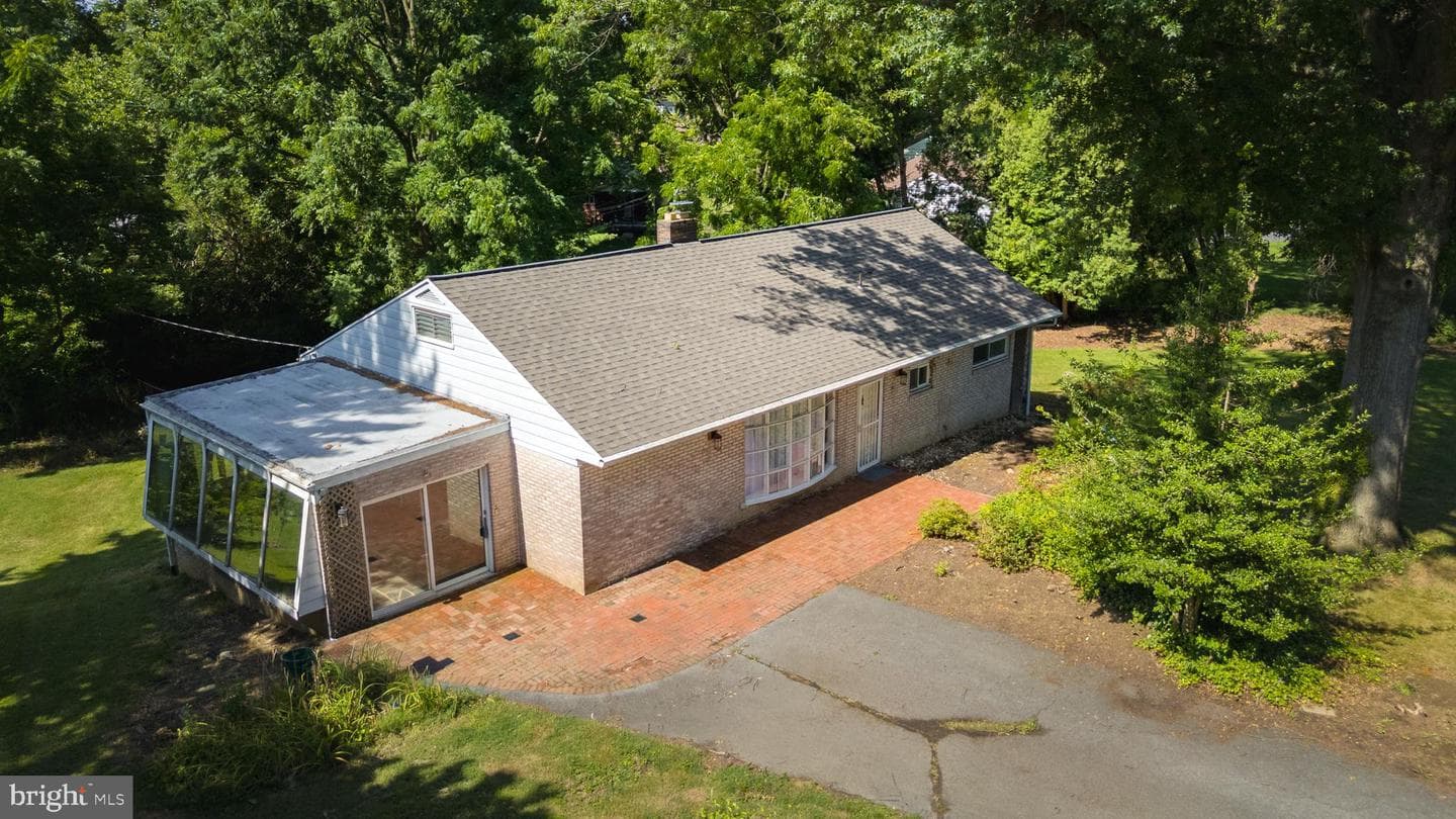 2 Gable Park Road photo 43