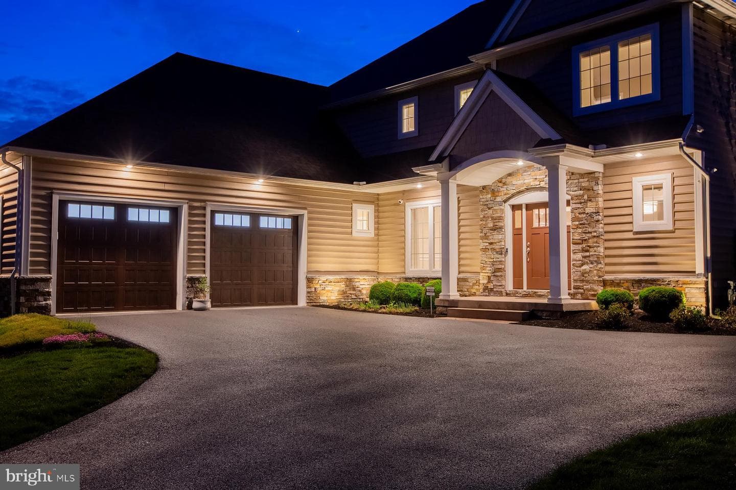 425 E Delp Road, Lancaster