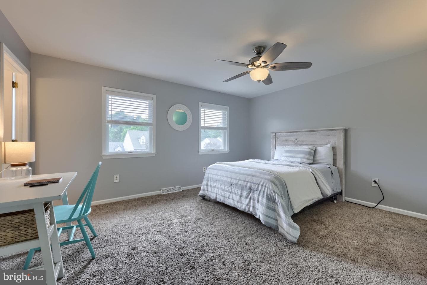 323 Knights Bridge Way photo 32