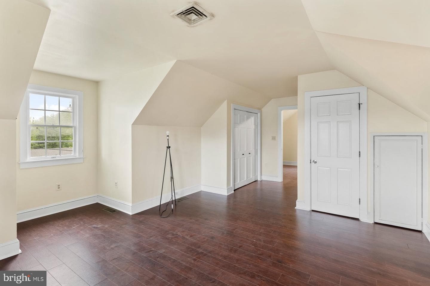 20 Clayton Avenue photo 33