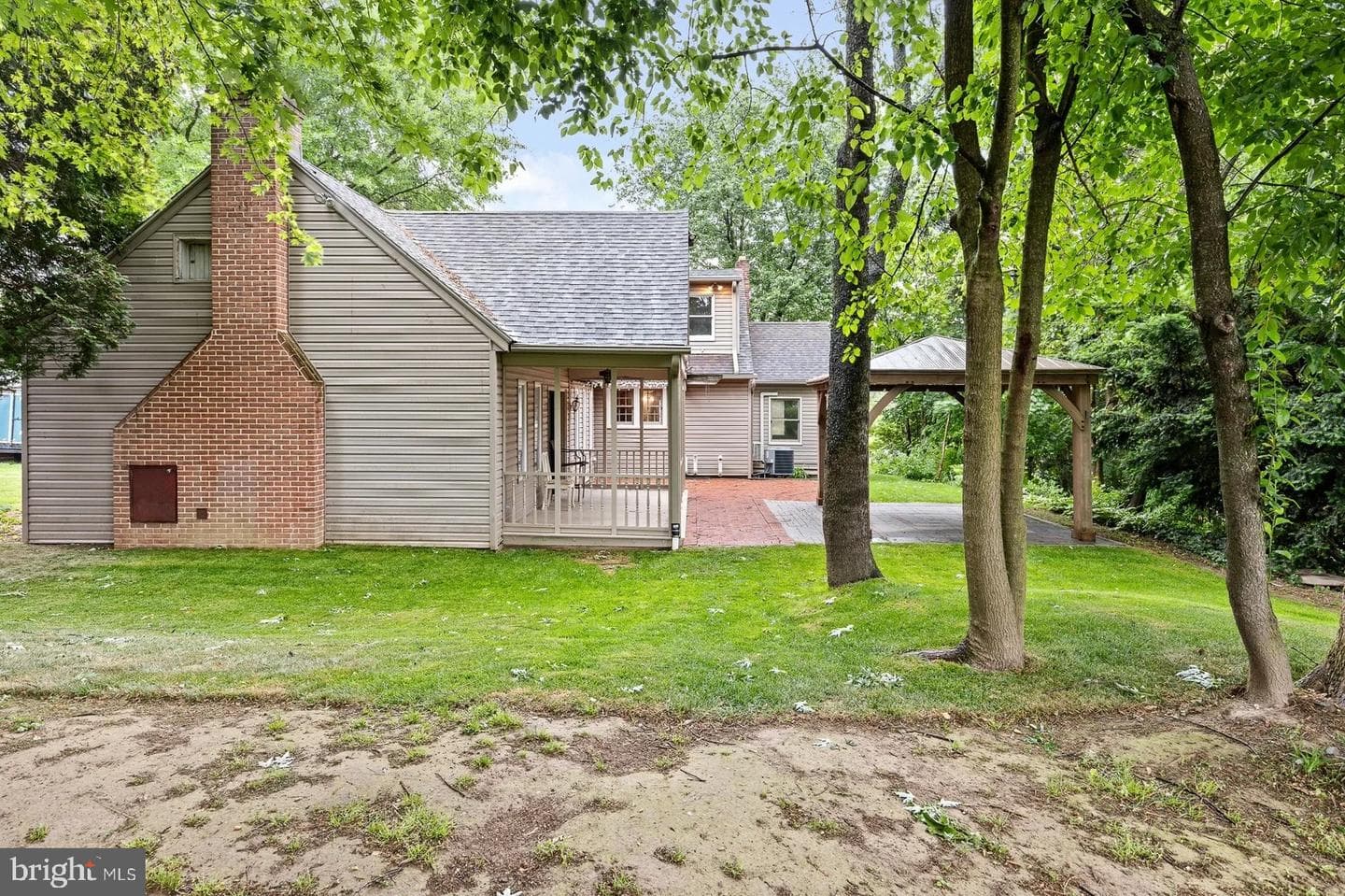 20 Clayton Avenue photo 4