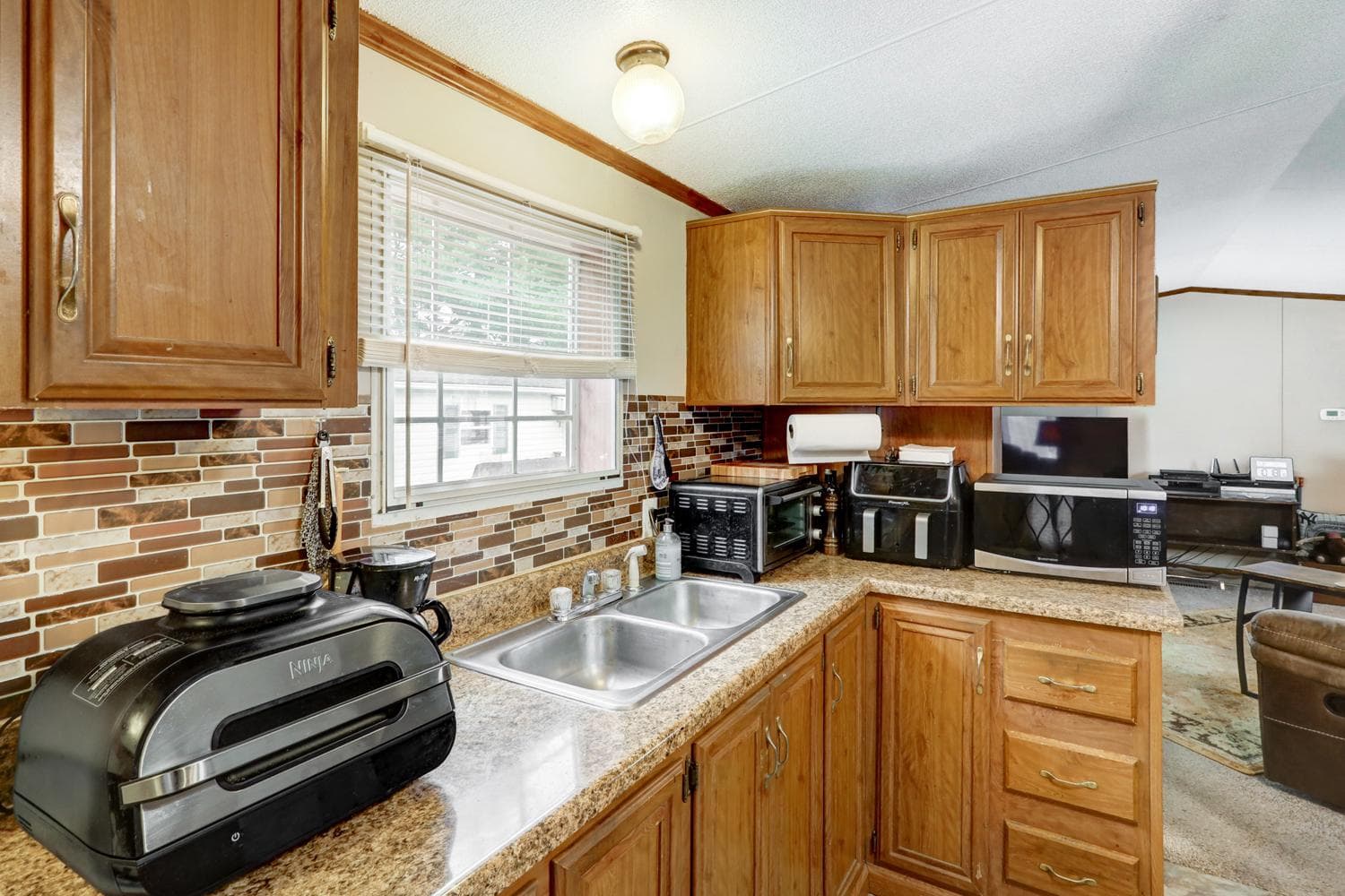206 Saddleford Court N photo 18