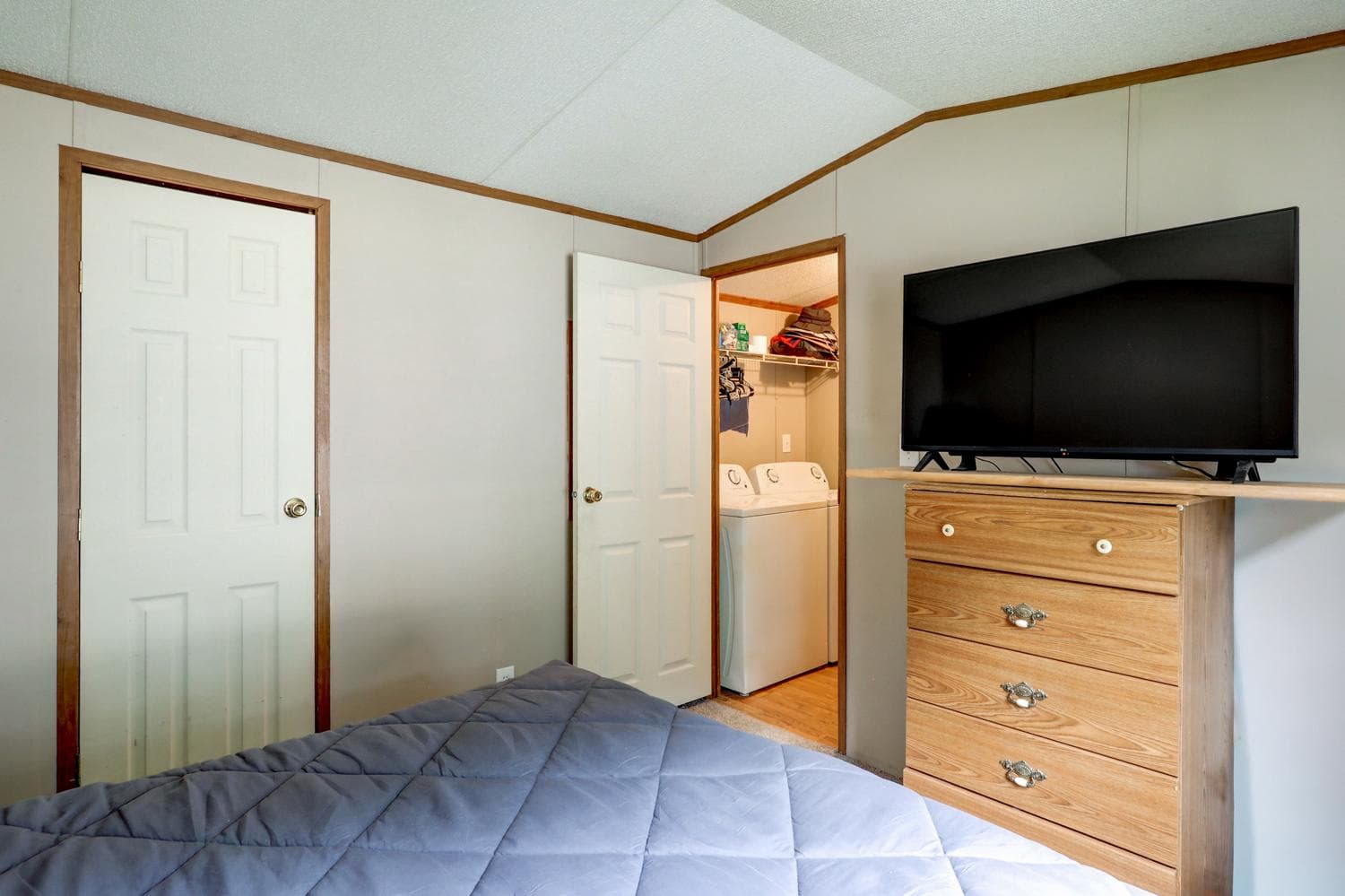 206 Saddleford Court N photo 24