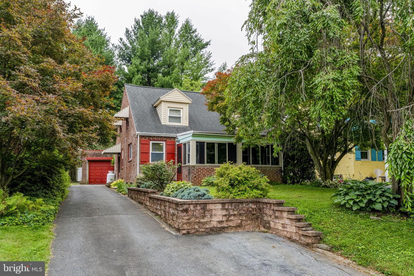 1612 Ridgeview Avenue, Lancaster