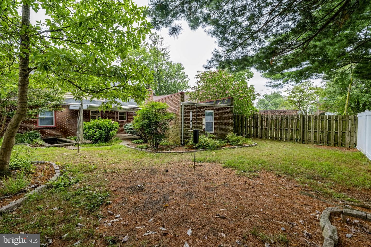 1612 Ridgeview Avenue, Lancaster
