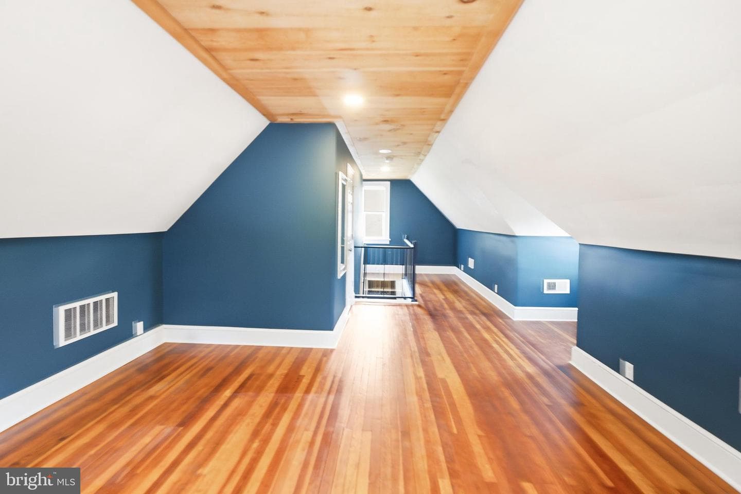 1605 Wilson Avenue photo 14