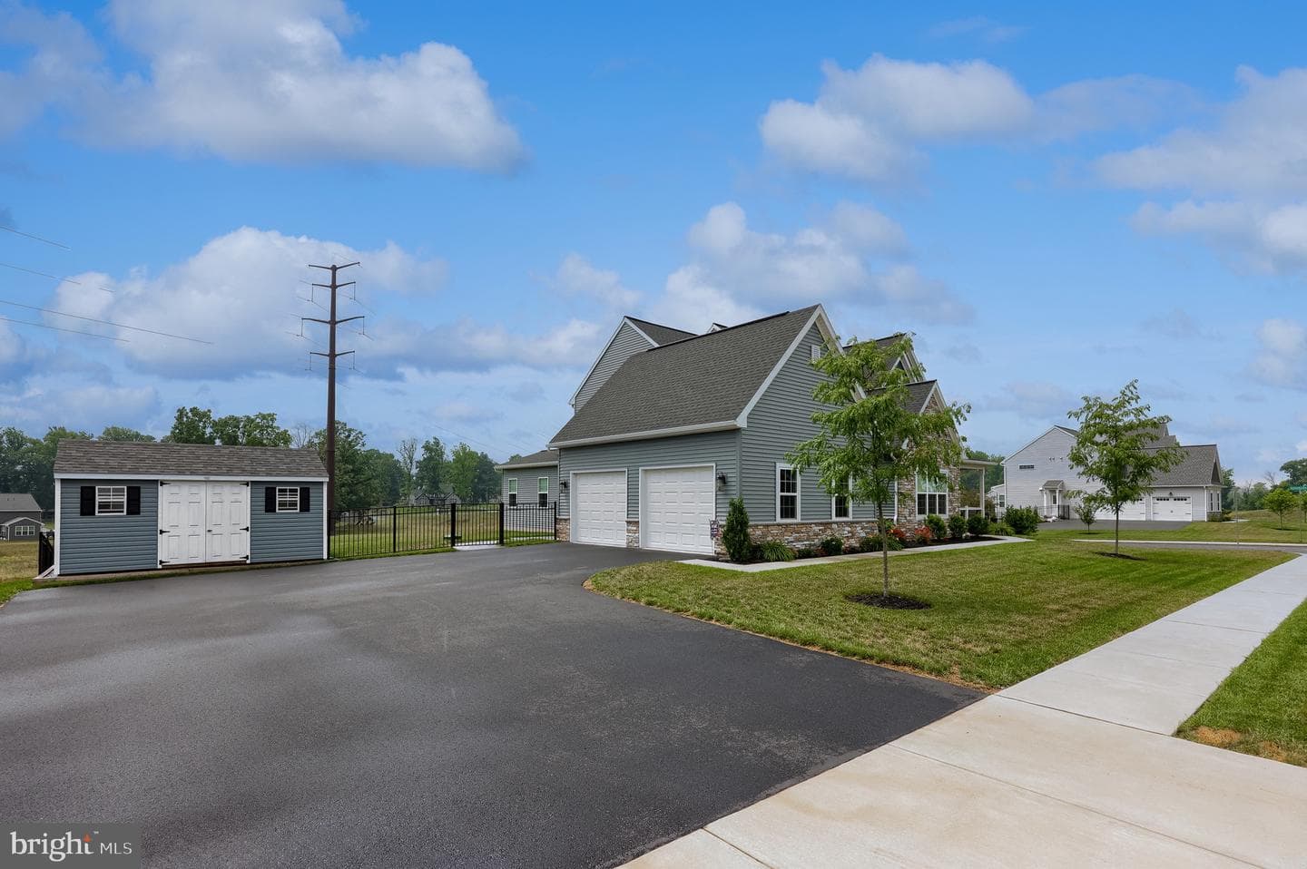 315 Goshawks Road photo 86