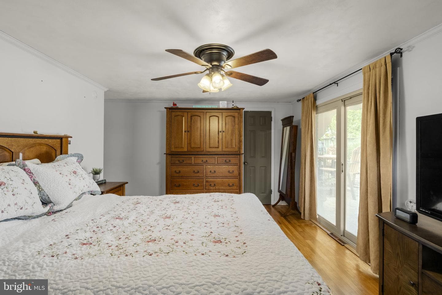 201 Hillcrest Road photo 21