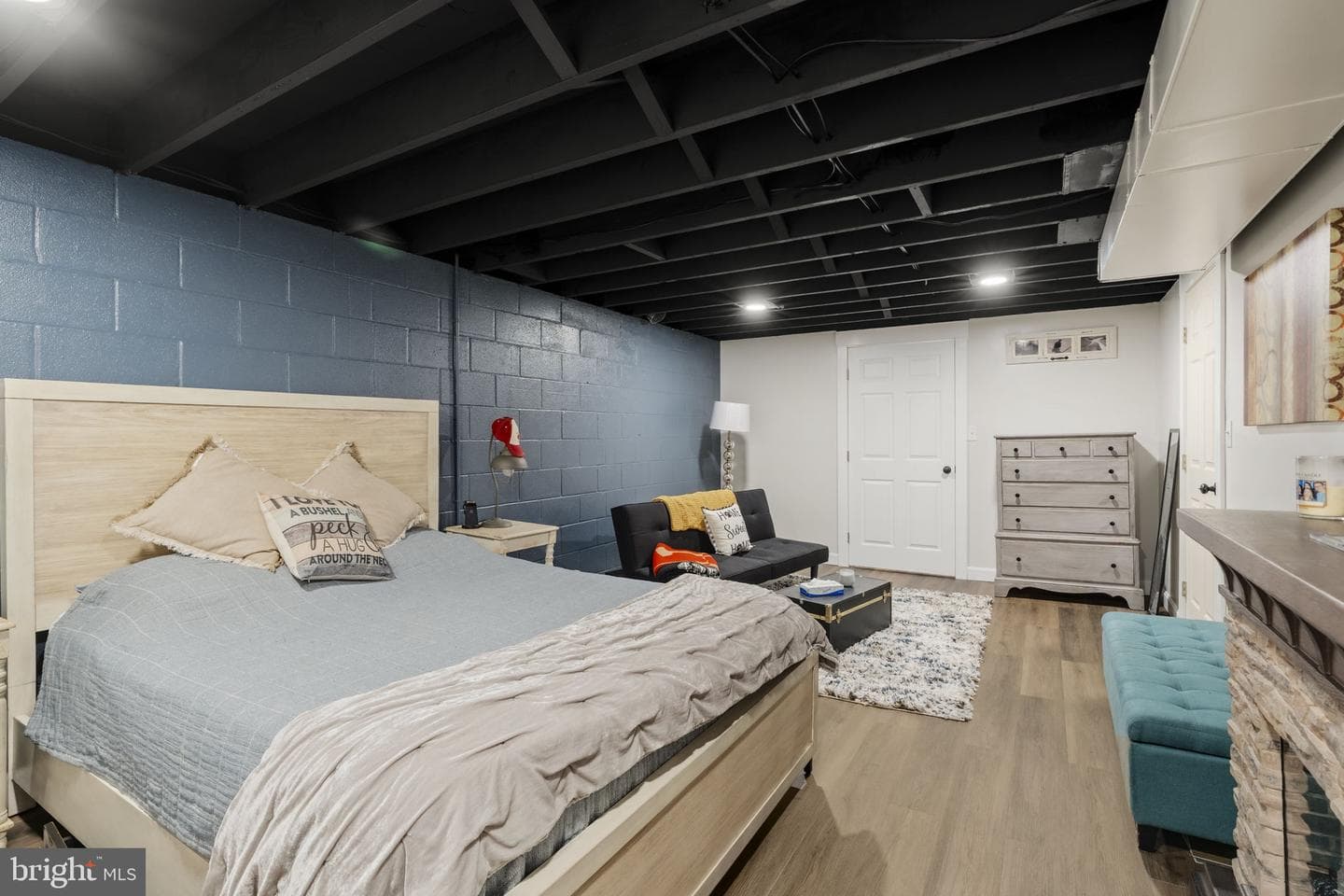201 Hillcrest Road photo 30