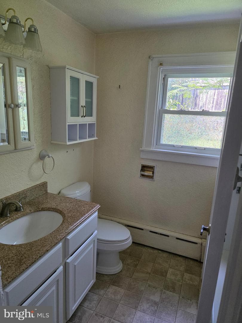 317 E Washington Street photo 13